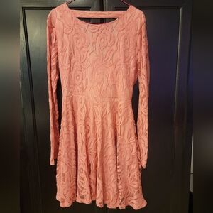Elegant Pink Lace Dress